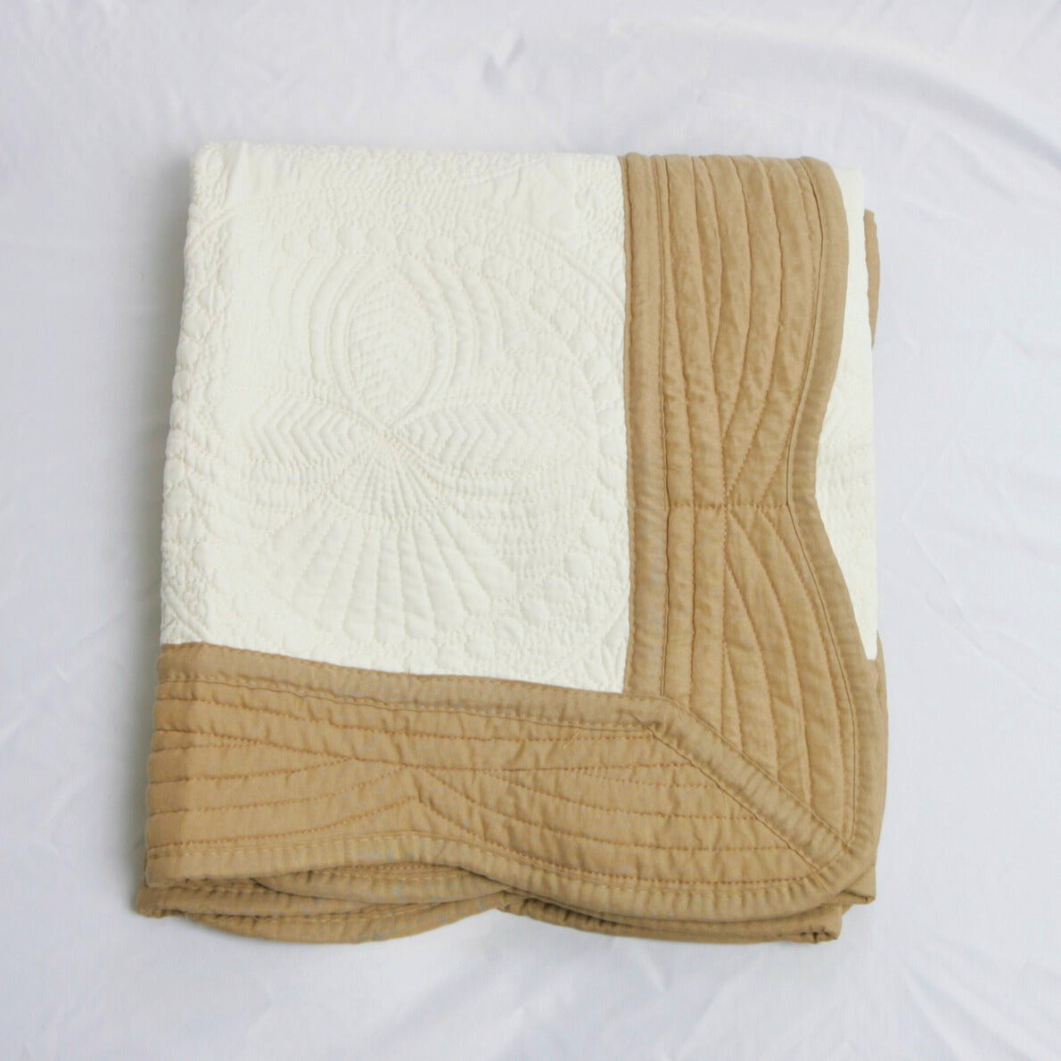 Tan Trim Quilt